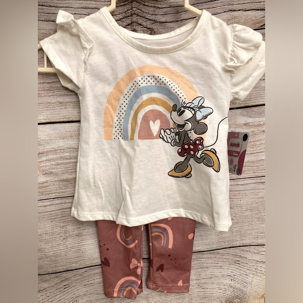 Cute Minnie Mouse top with leggings